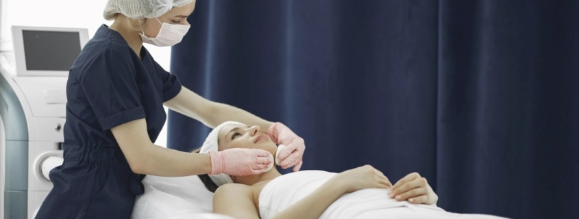 Si vives en Panamá – Descubre la cirugía de rejuvenecimiento facial que te ofrece la Clínica Obesidad y Envejecimiento